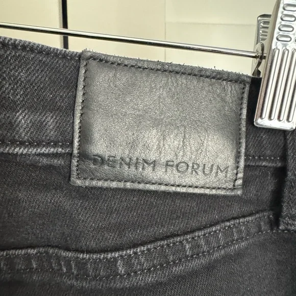 Aritzia Denim Forum The Yoko High Rise Slim Black Straight Jeans Size 25 - Picture 9 of 11